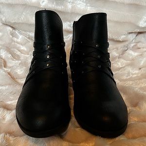 SO Black Leather Boots